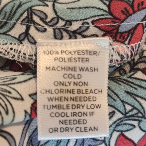 LOFT Multi-Color Flutter Sleeve Blouse - Picture 9 of 9